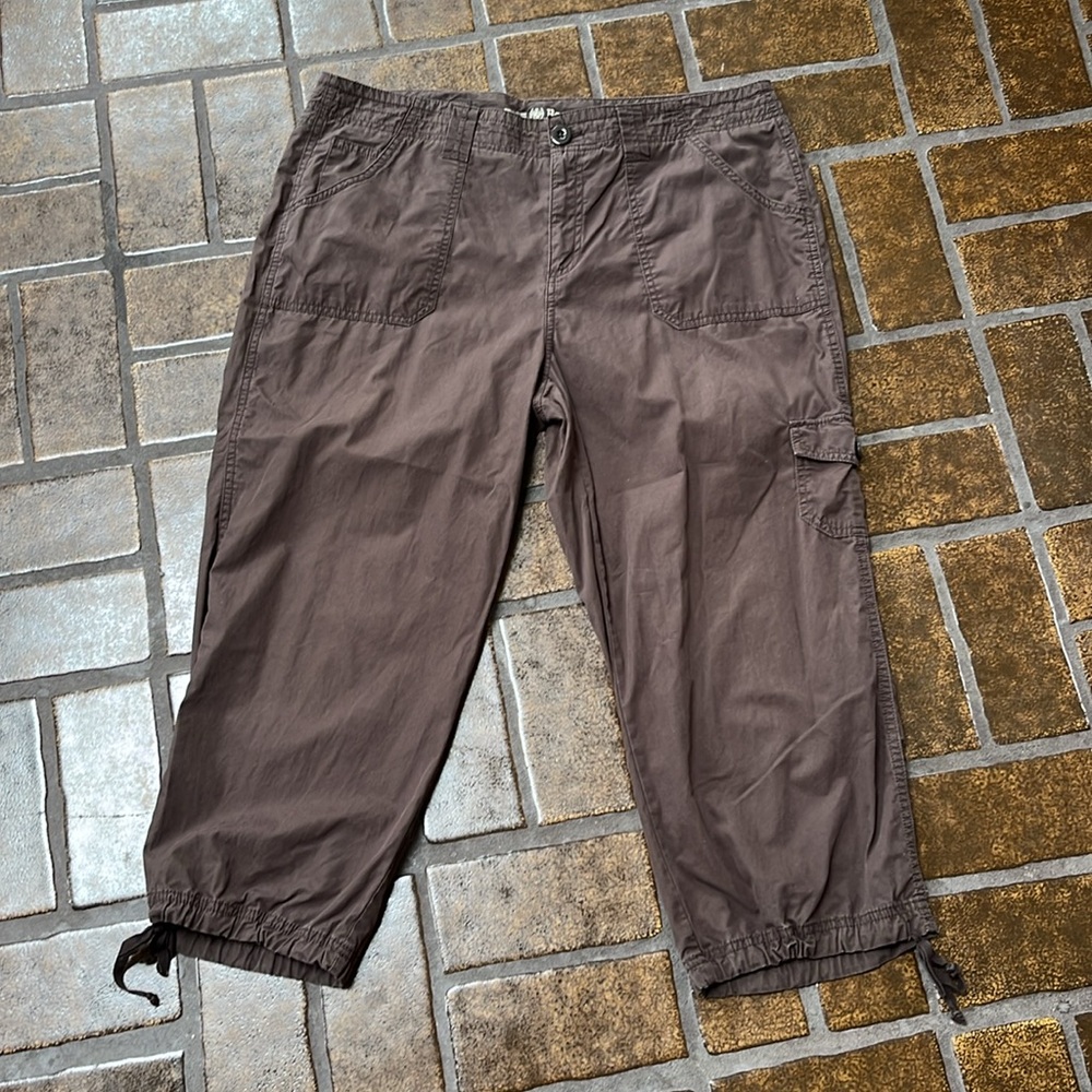 G.H. Bass & Co. Brown Cropped Cotton Cargo Pant